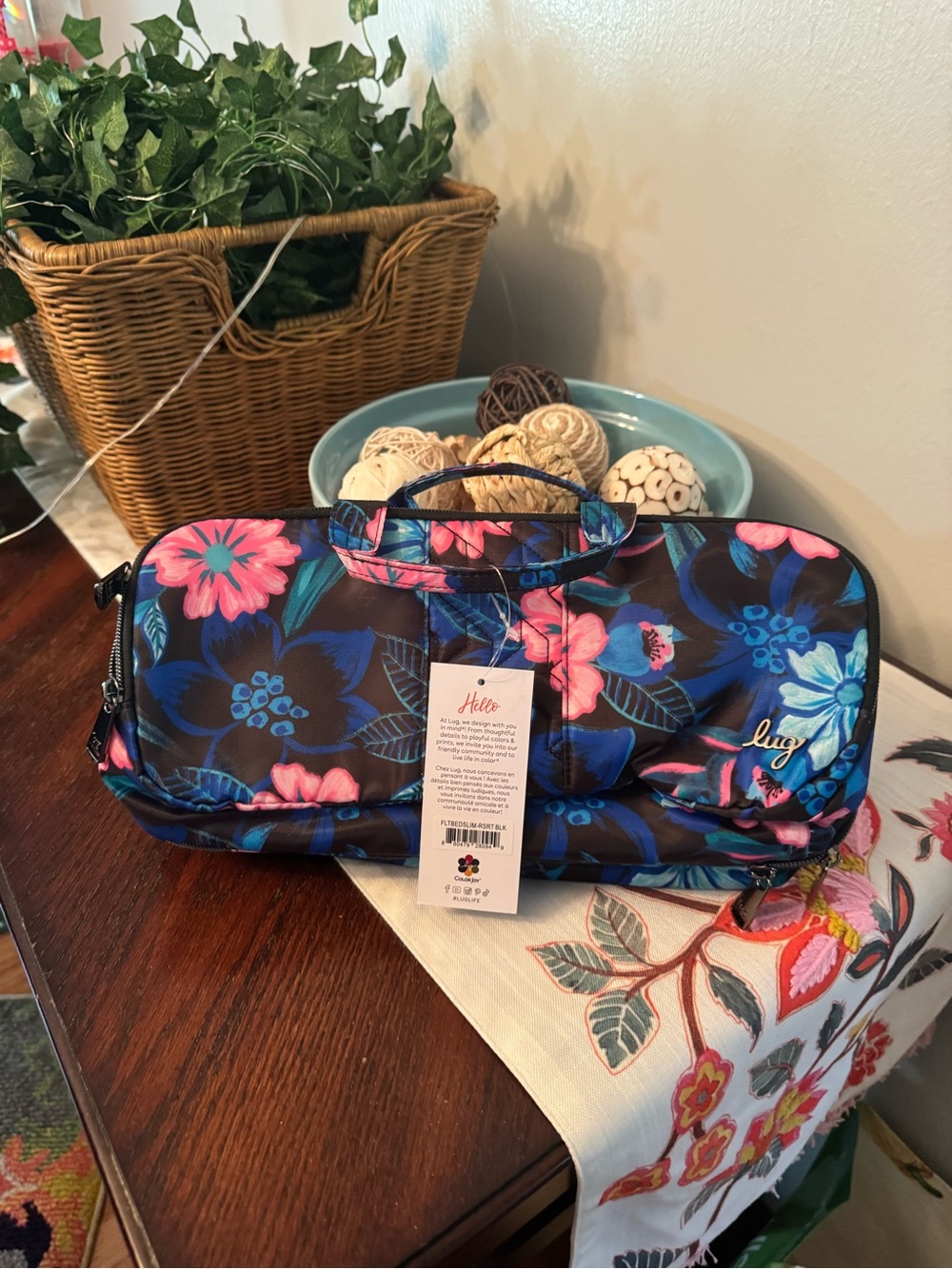 Lug Flat Slim Cosmetic Case Resort Black